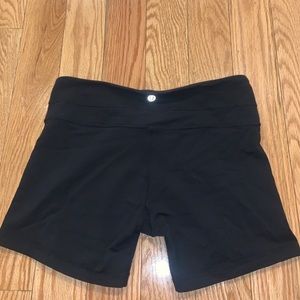 Lululemon biker shorts size 8
